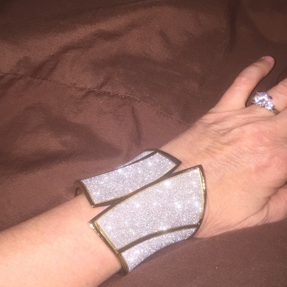 Amazing cuff bracelet - Picture 3 of 5